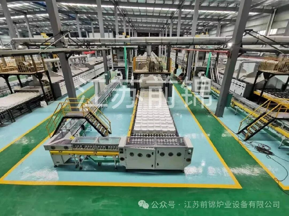 全自动（气氛）辊道炉.png